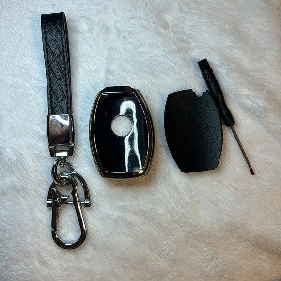 Car keychain - Picture 3 of 3